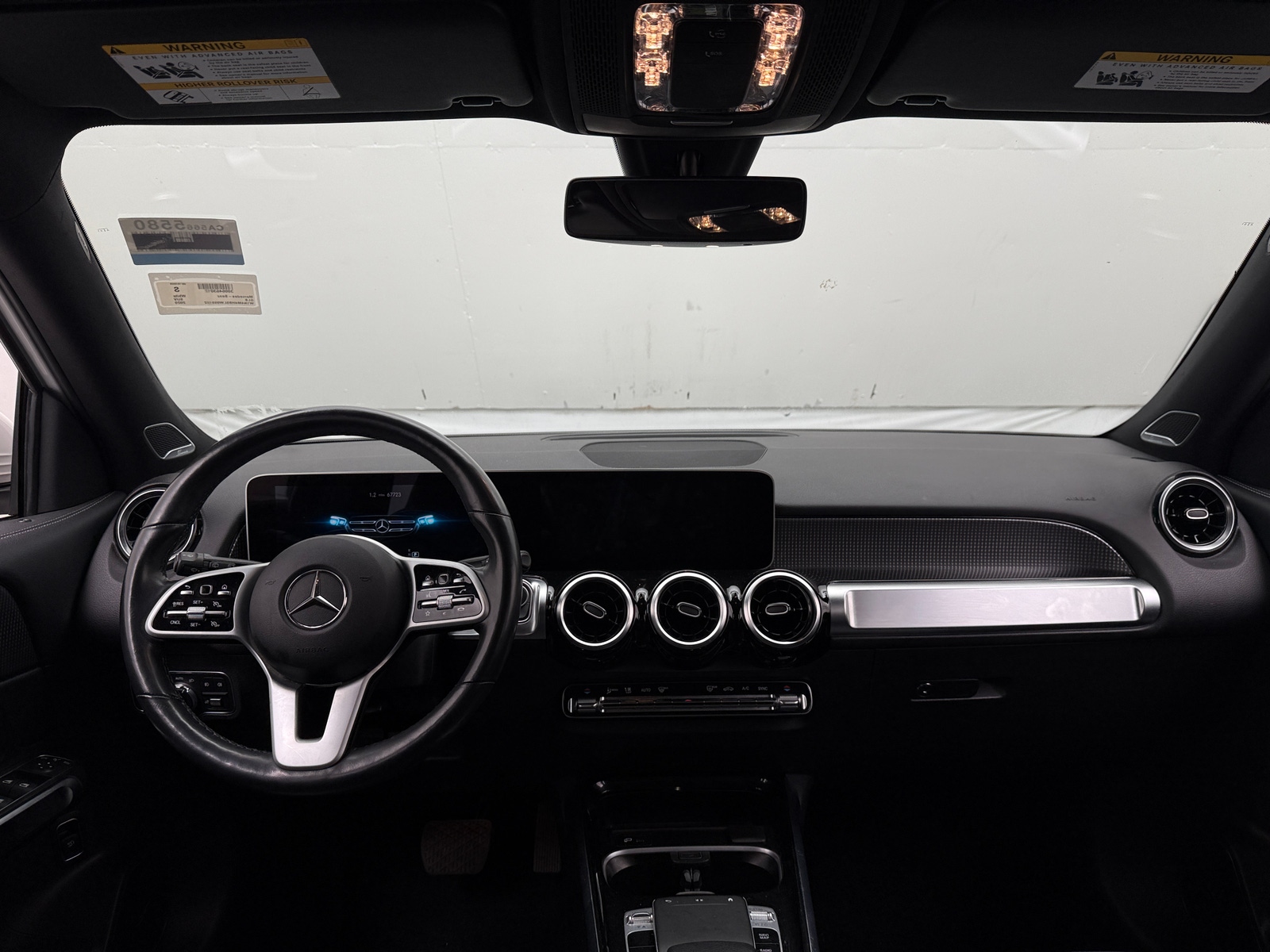 Thumbnail: 2020 Mercedes-Benz GLB - 2