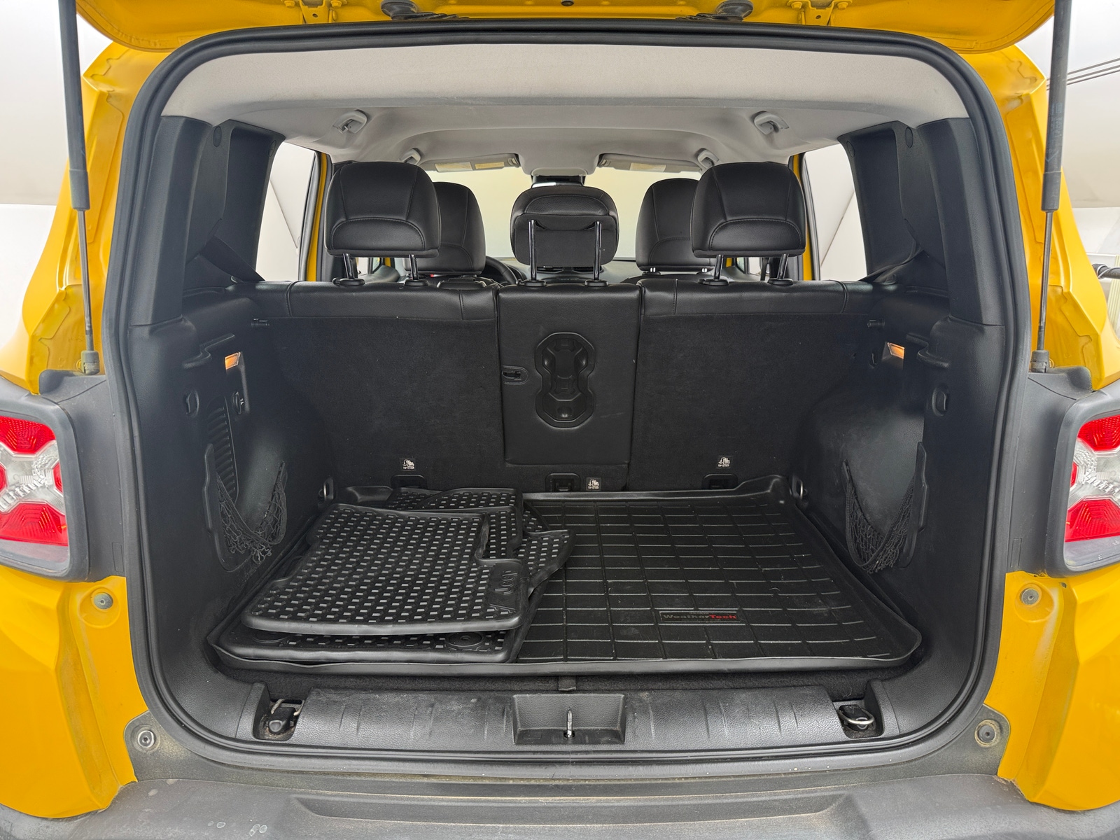 Thumbnail: 2016 Jeep Renegade - 6