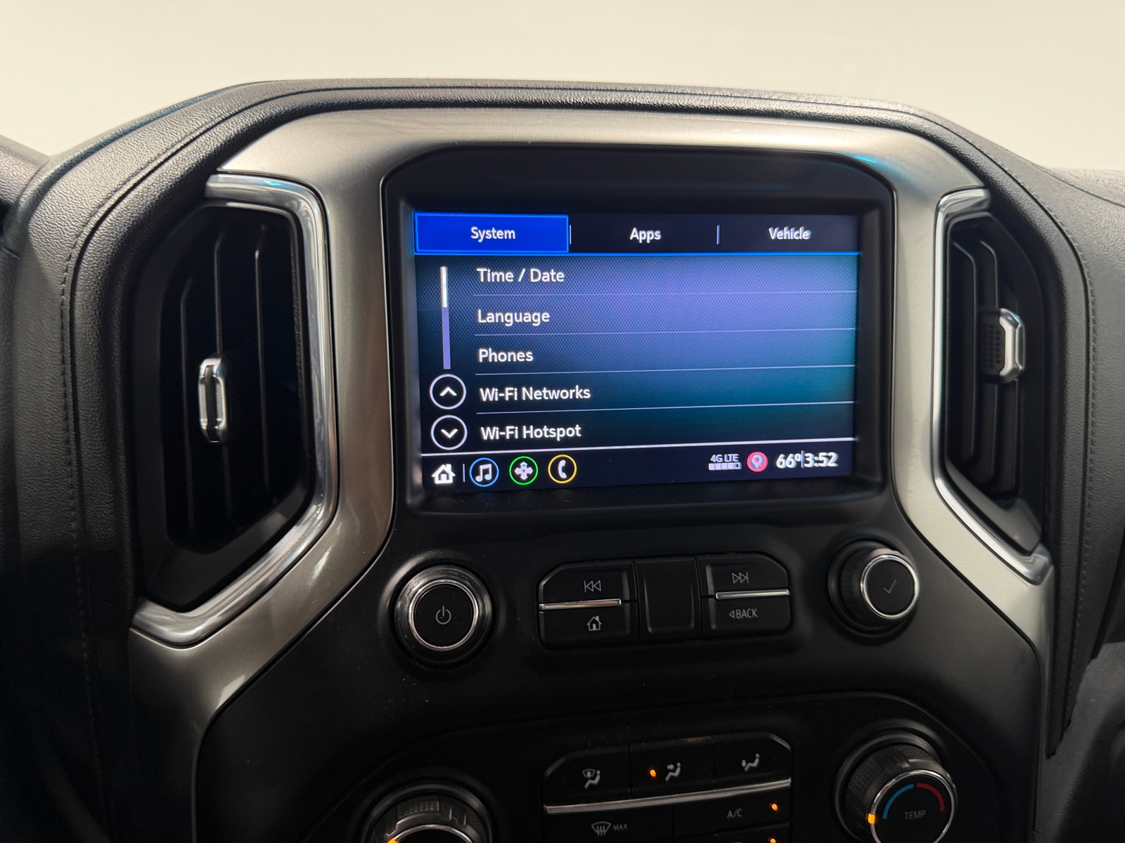 Thumbnail: 2021 Chevrolet Silverado 2500 - 4