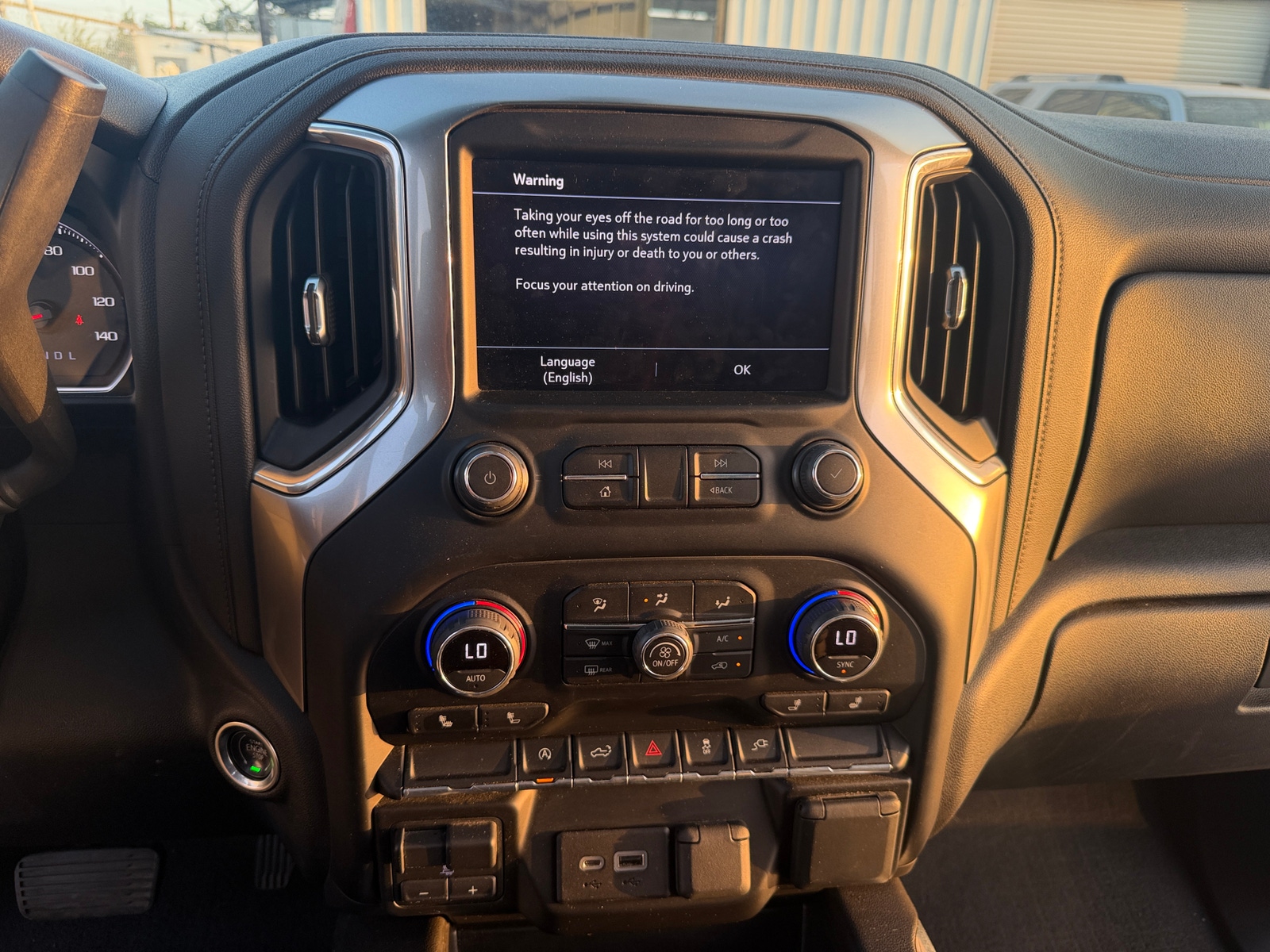 Thumbnail: 2022 Chevrolet Silverado 1500 - 4