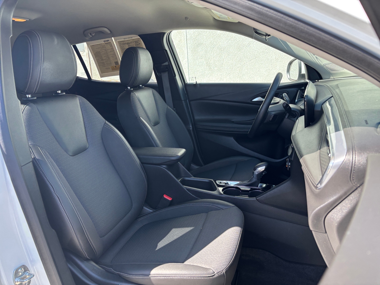 Thumbnail: 2025 Buick Encore GX - 2