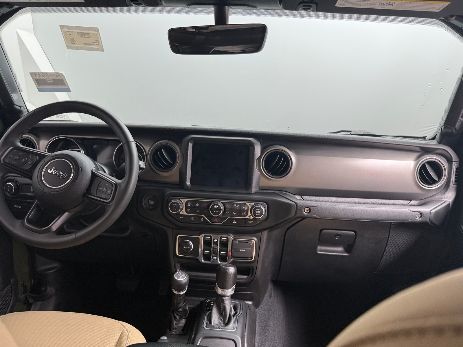 Thumbnail: 2023 Jeep Gladiator - 3