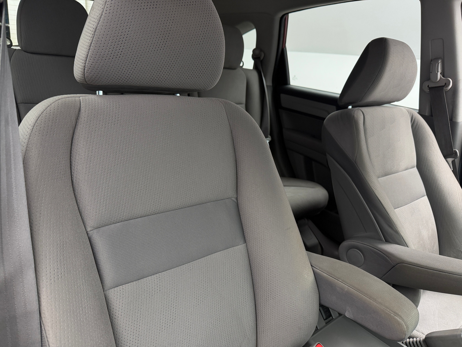 Thumbnail: 2011 Honda CR-V - 2