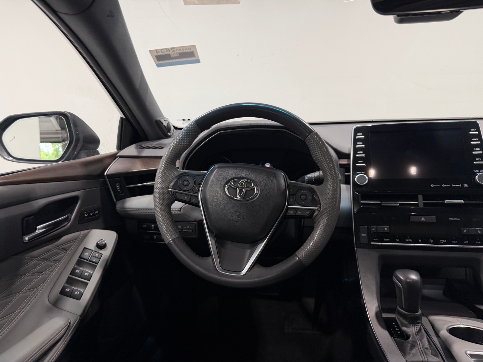 Thumbnail: 2022 Toyota Avalon - 5