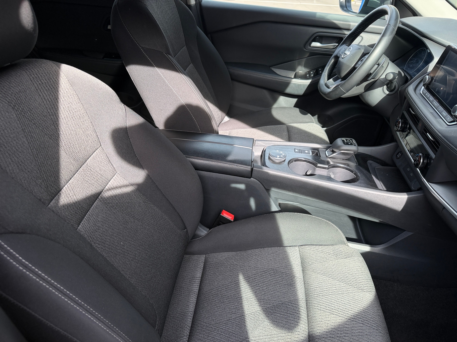 Thumbnail: 2025 Nissan Rogue - 2