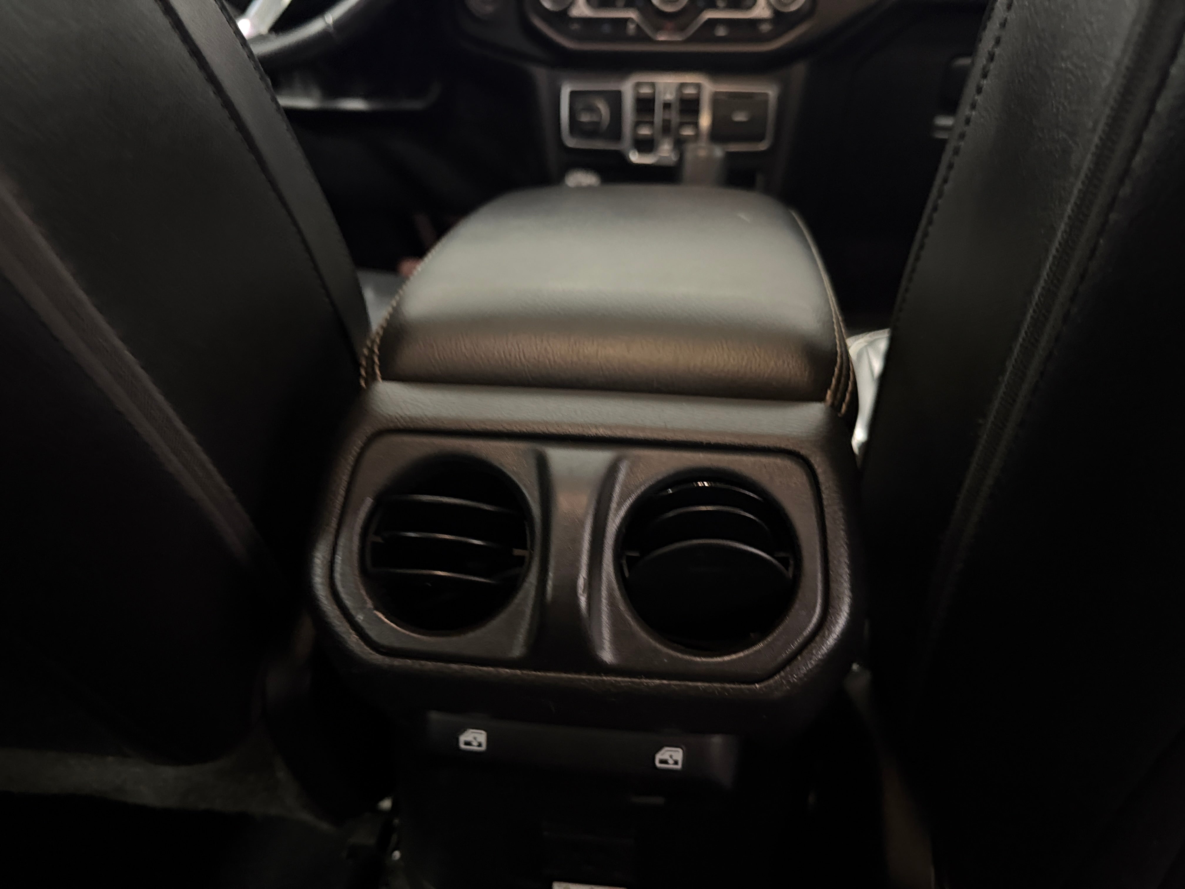 2022 Jeep Wrangler Unlimited Sahara 4XE - Photo 10