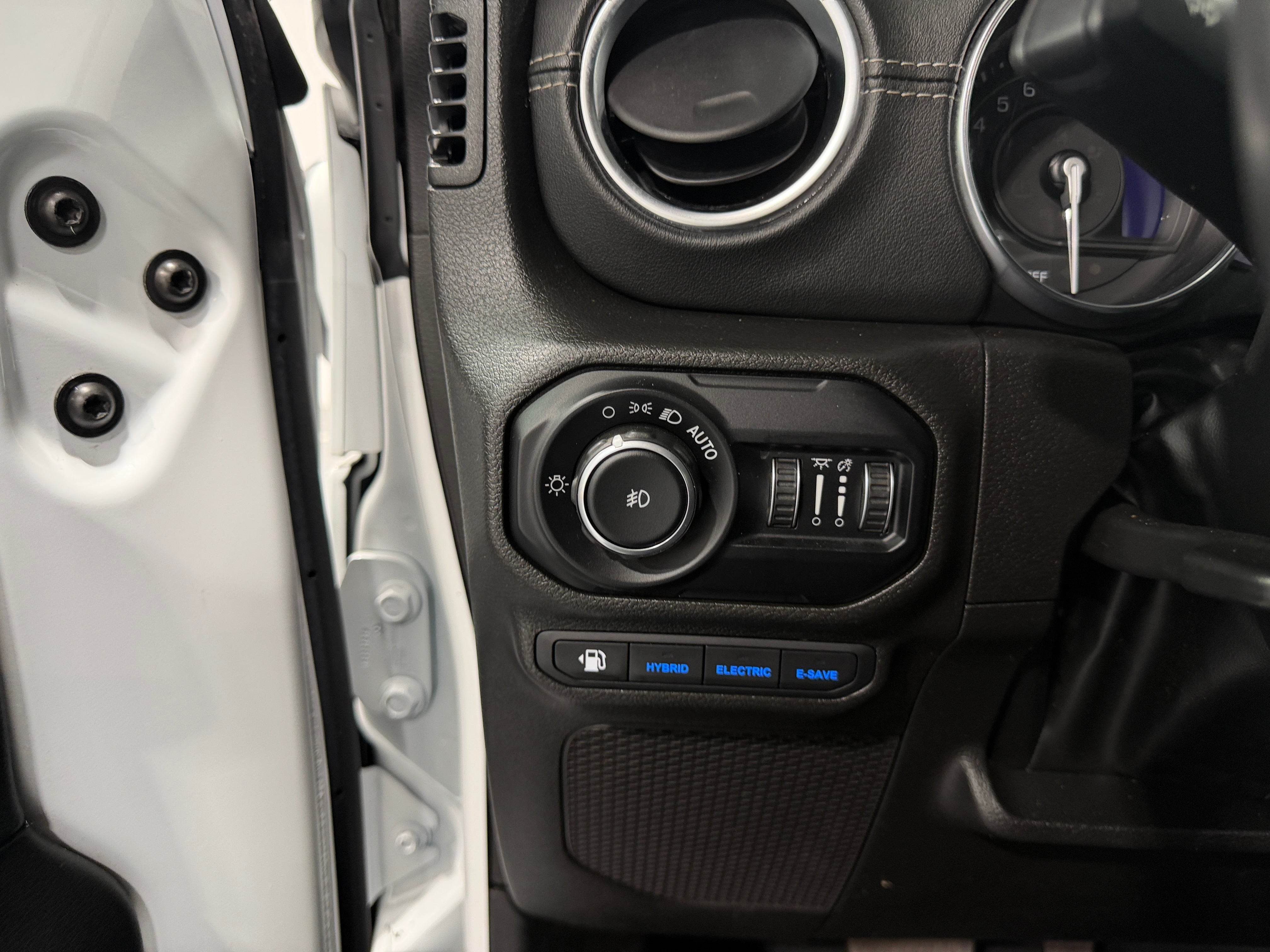 2022 Jeep Wrangler Unlimited Sahara 4XE - Photo 6