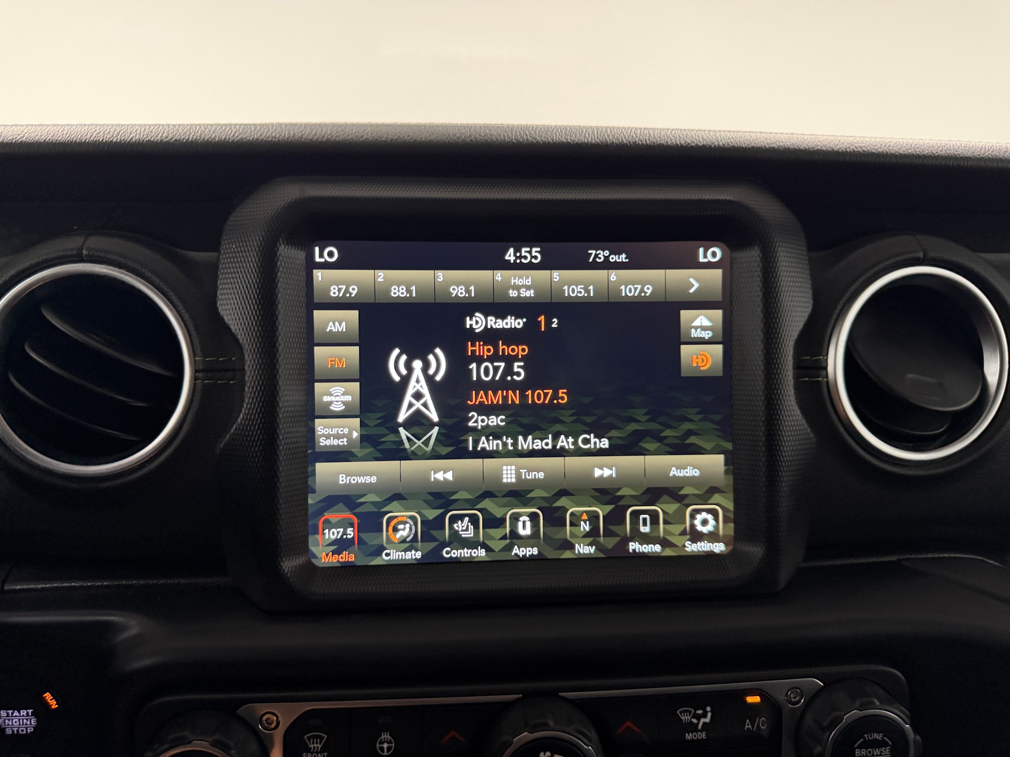 2022 Jeep Wrangler Unlimited Sahara 4XE - Photo 14