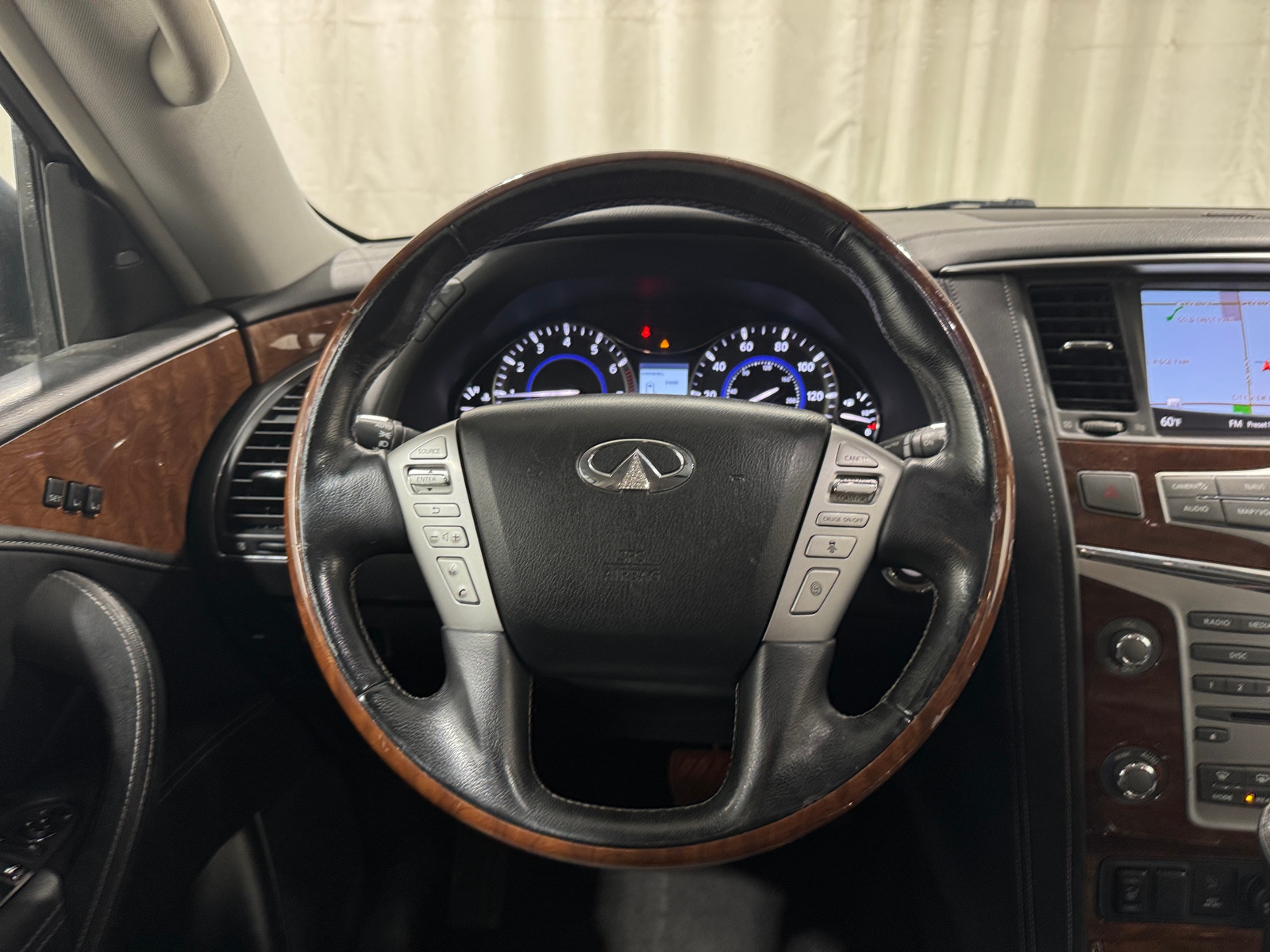 Thumbnail: 2019 INFINITI QX80 - 4