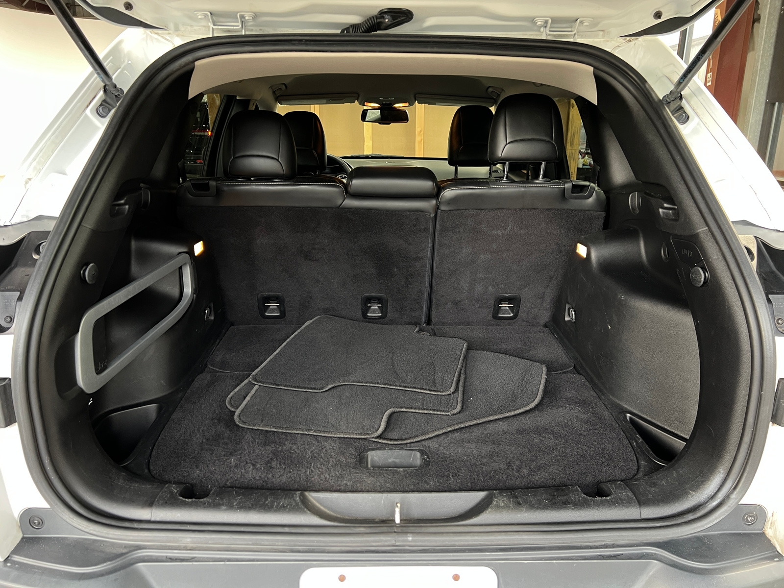 Thumbnail: 2016 Jeep Cherokee - 6