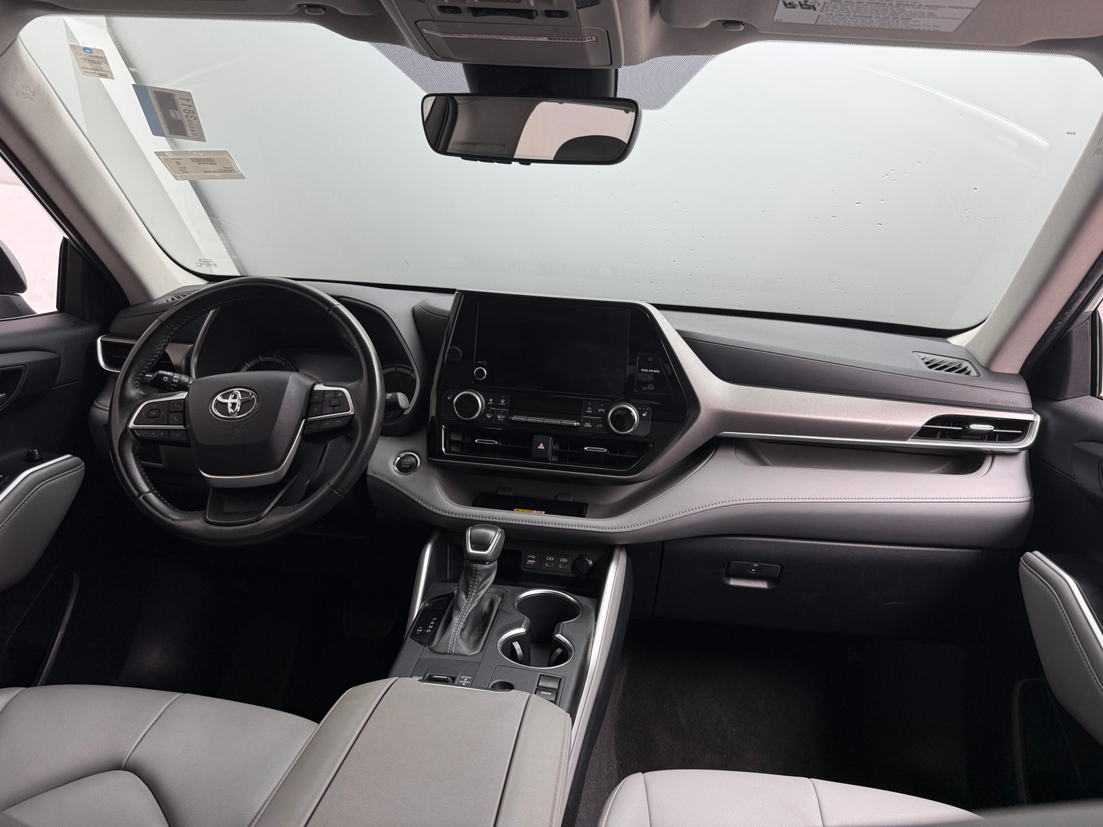 Thumbnail: 2023 Toyota Highlander - 3