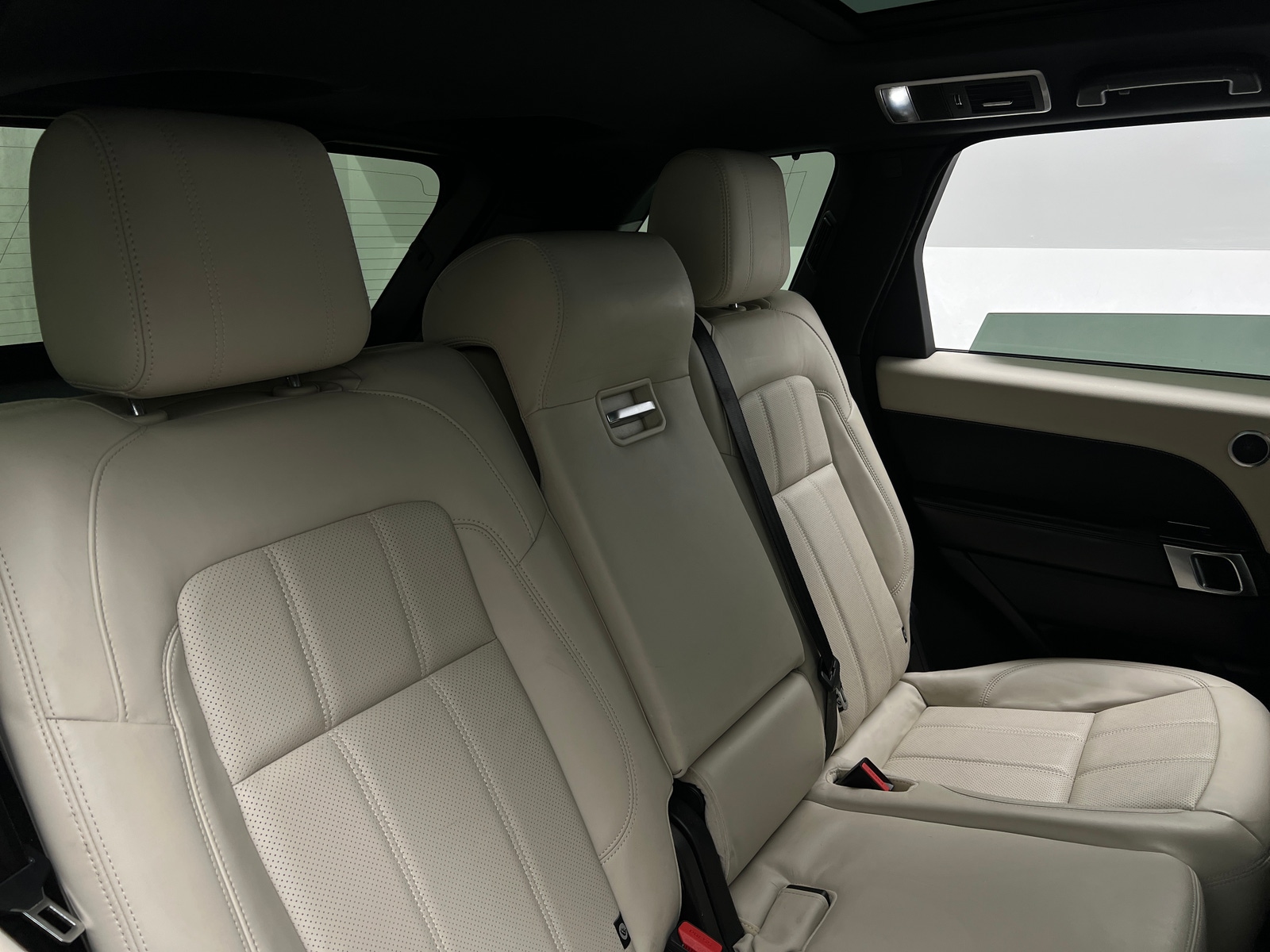 Thumbnail: 2020 Land Rover Range Rover Sport - 5