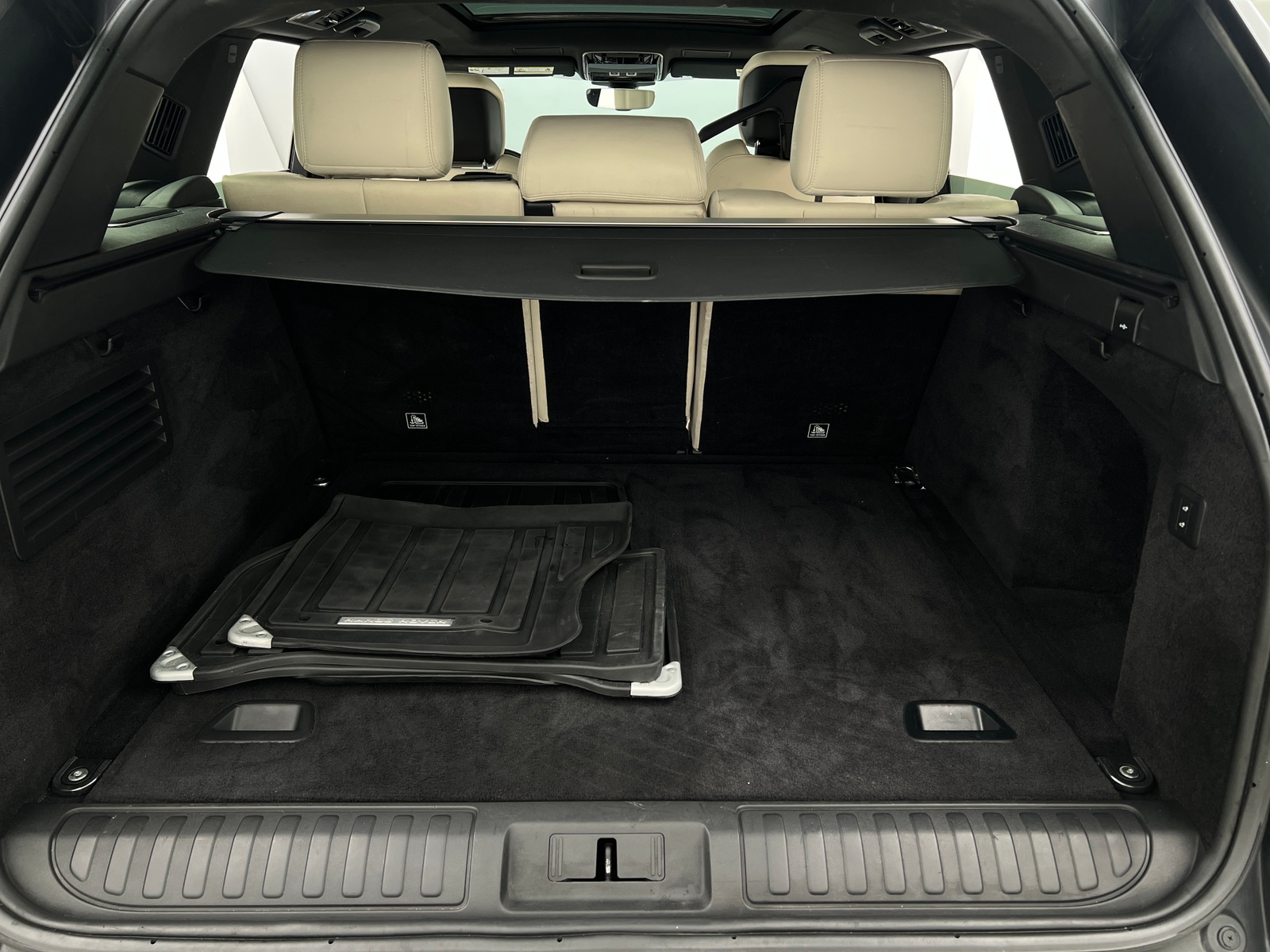 Thumbnail: 2020 Land Rover Range Rover Sport - 6