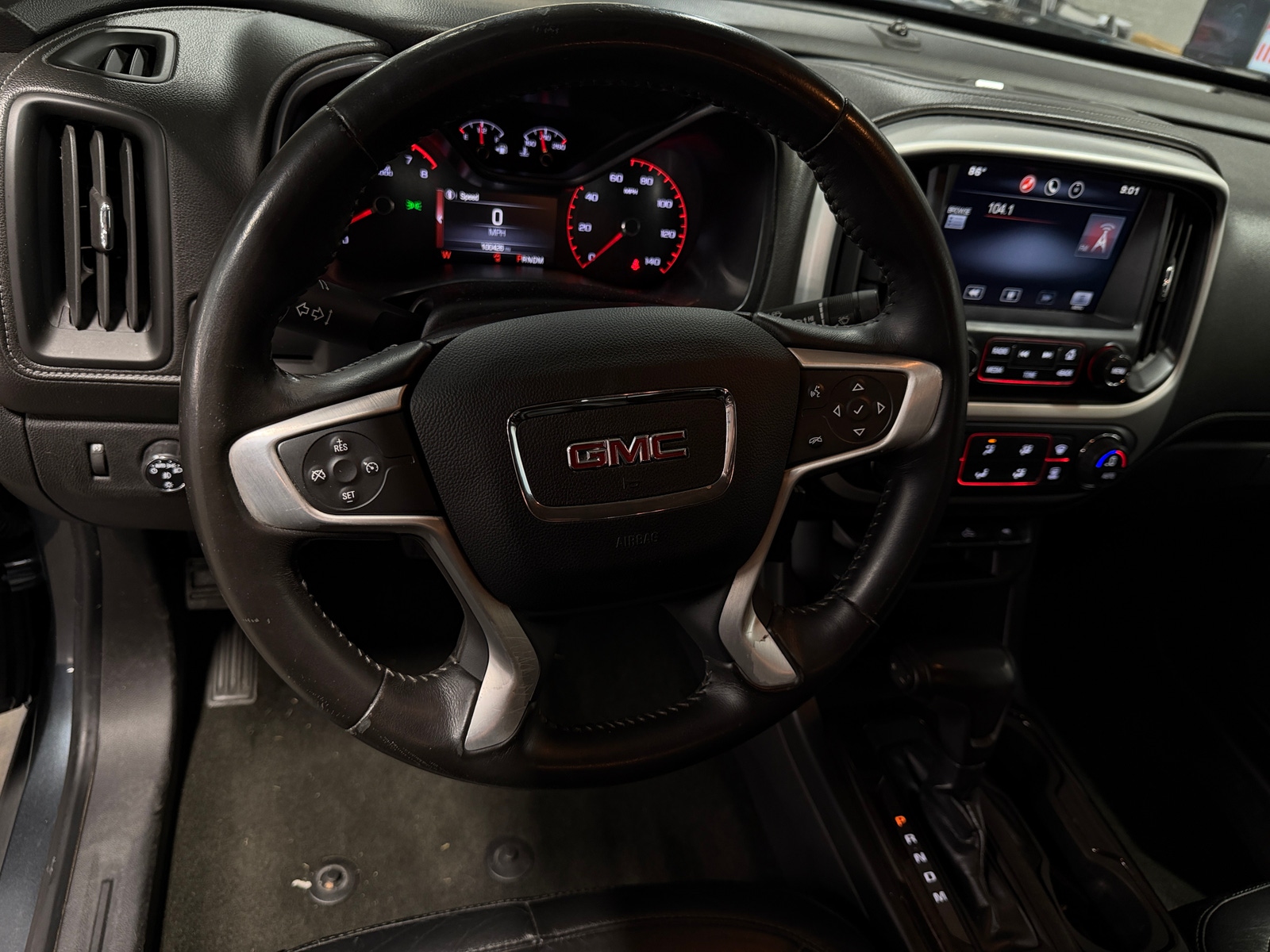Thumbnail: 2015 GMC Canyon - 5