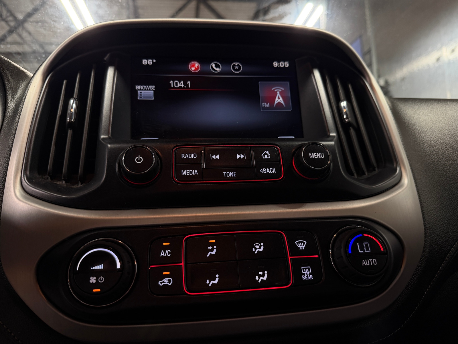 Thumbnail: 2015 GMC Canyon - 4
