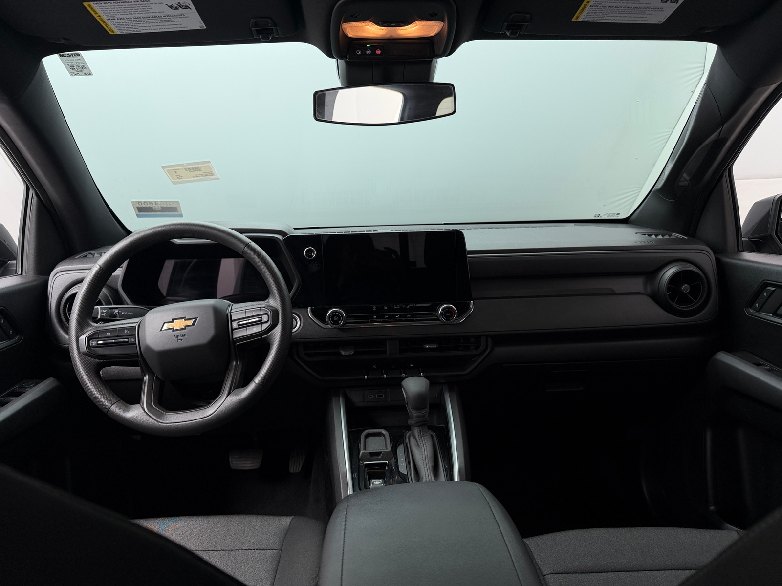 Thumbnail: 2024 Chevrolet Colorado - 3
