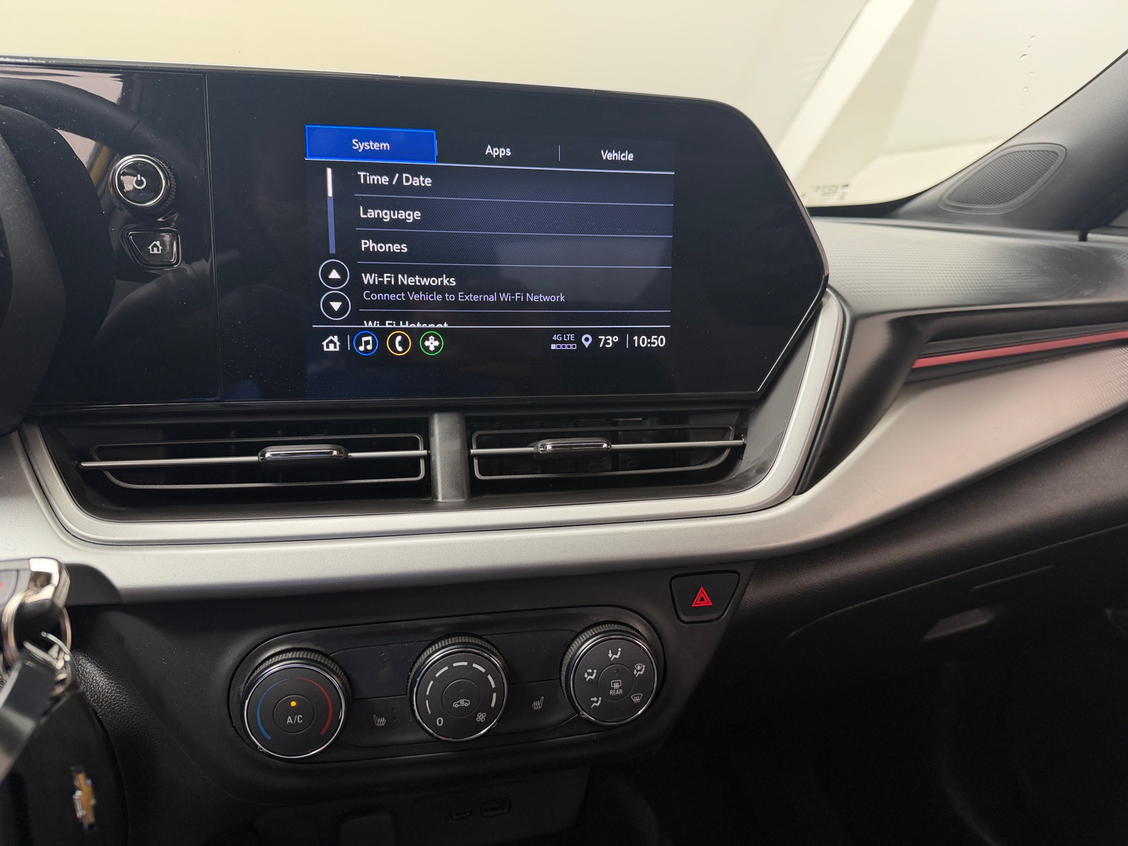 Thumbnail: 2024 Chevrolet Trax - 4