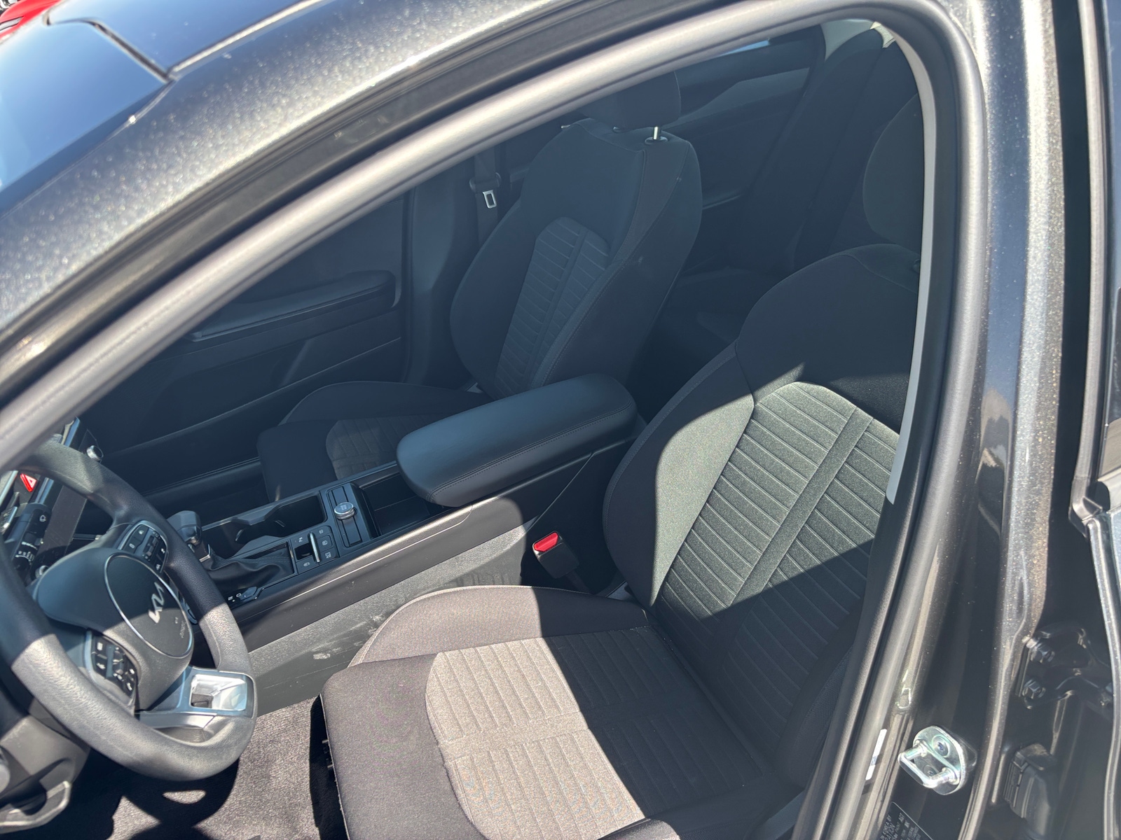 Thumbnail: 2025 Kia K5 - 2