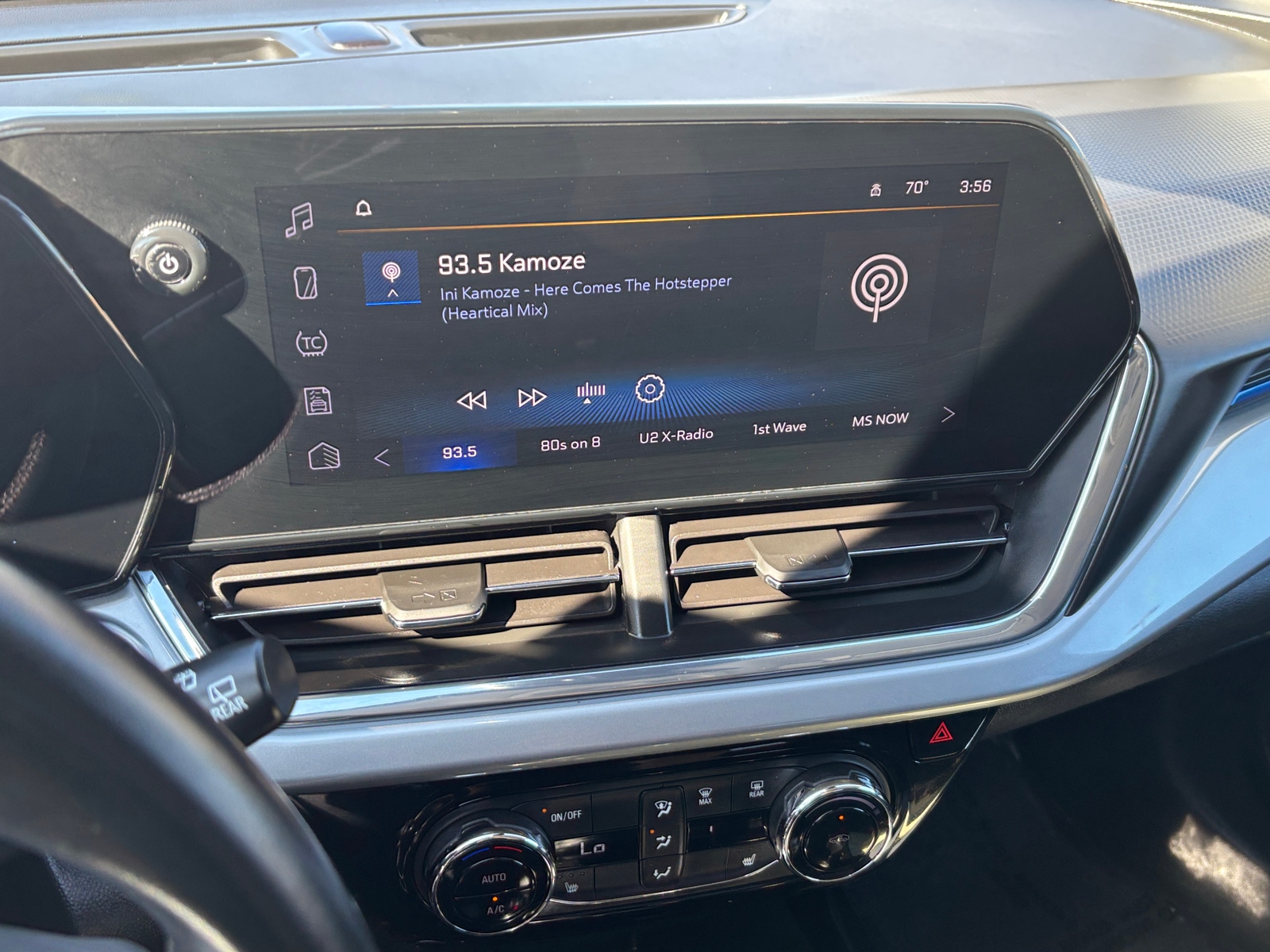 Thumbnail: 2025 Chevrolet Trax - 4