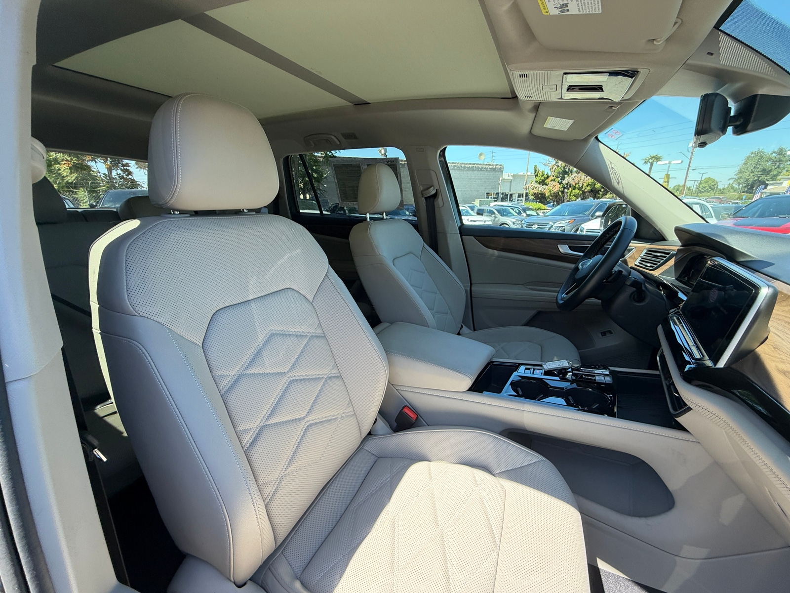 Thumbnail: 2026 Volkswagen Atlas - 2