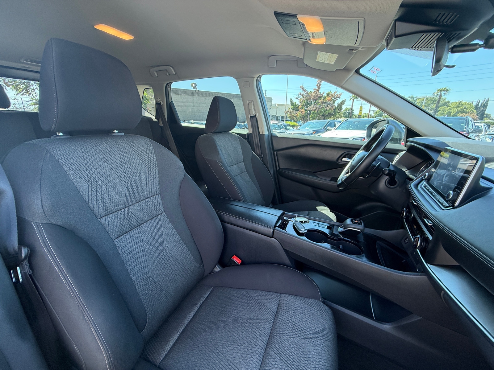Thumbnail: 2025 Nissan Rogue - 2