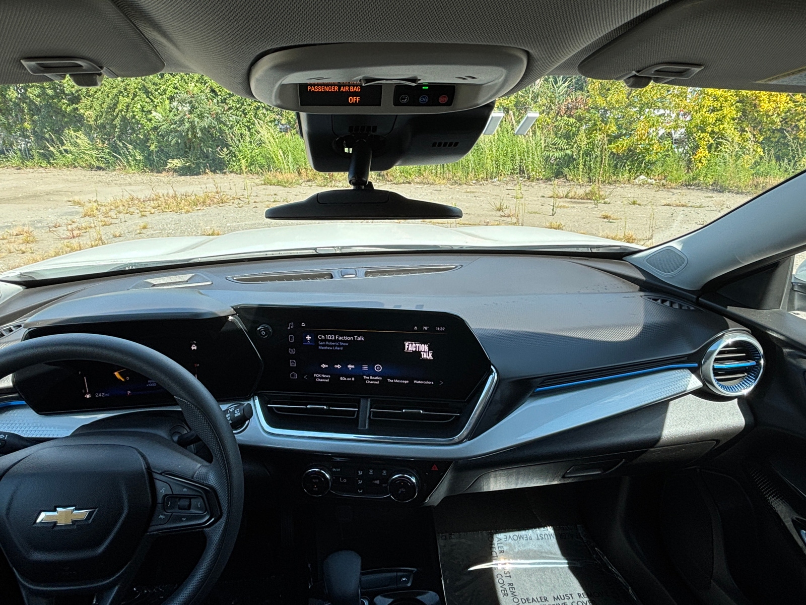 Thumbnail: 2025 Chevrolet Trax - 3