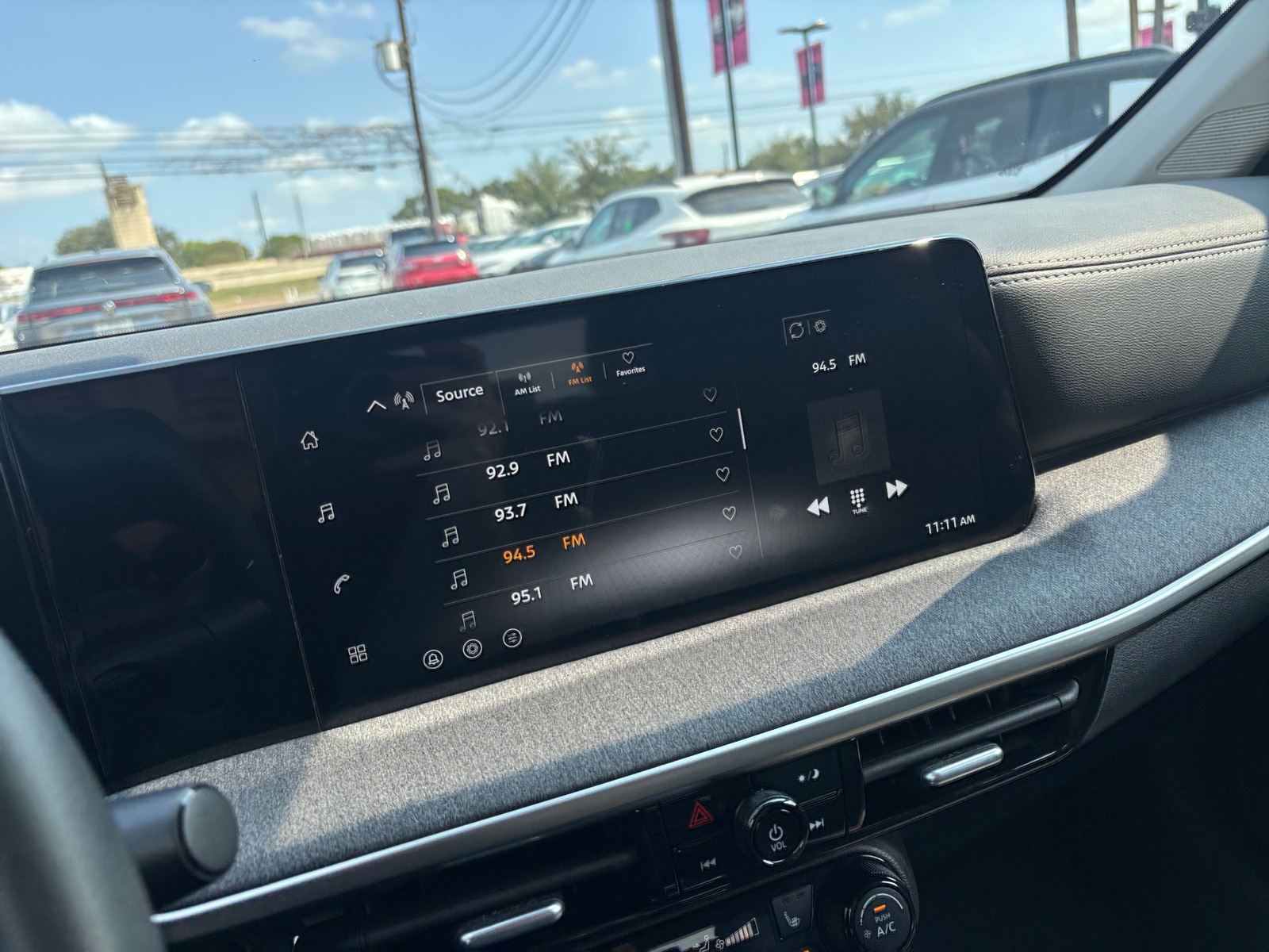 Thumbnail: 2026 Nissan Kicks - 4