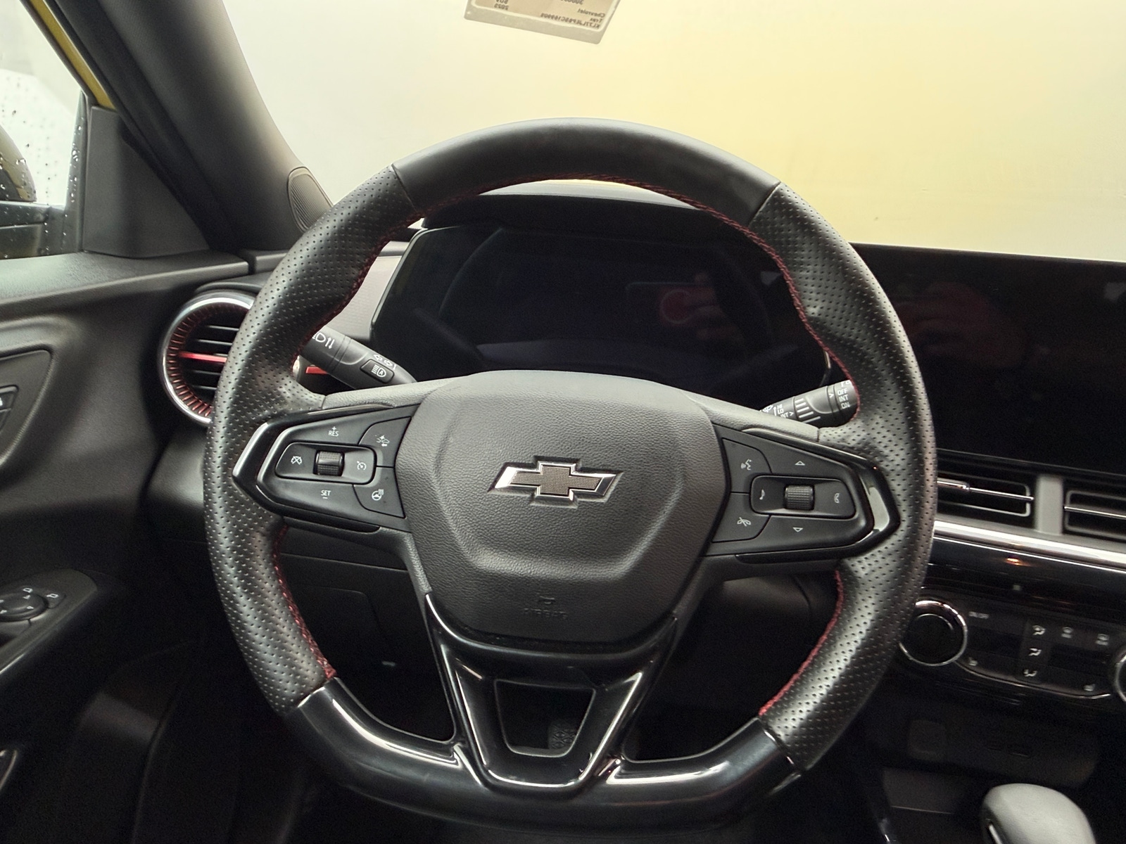 Thumbnail: 2025 Chevrolet Trax - 4