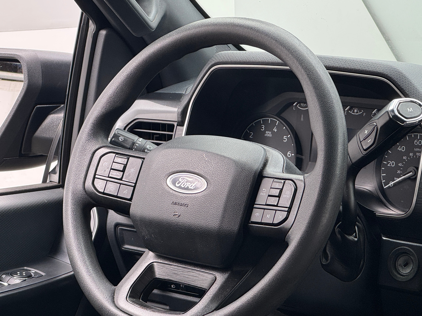 Thumbnail: 2023 Ford Econoline - 5
