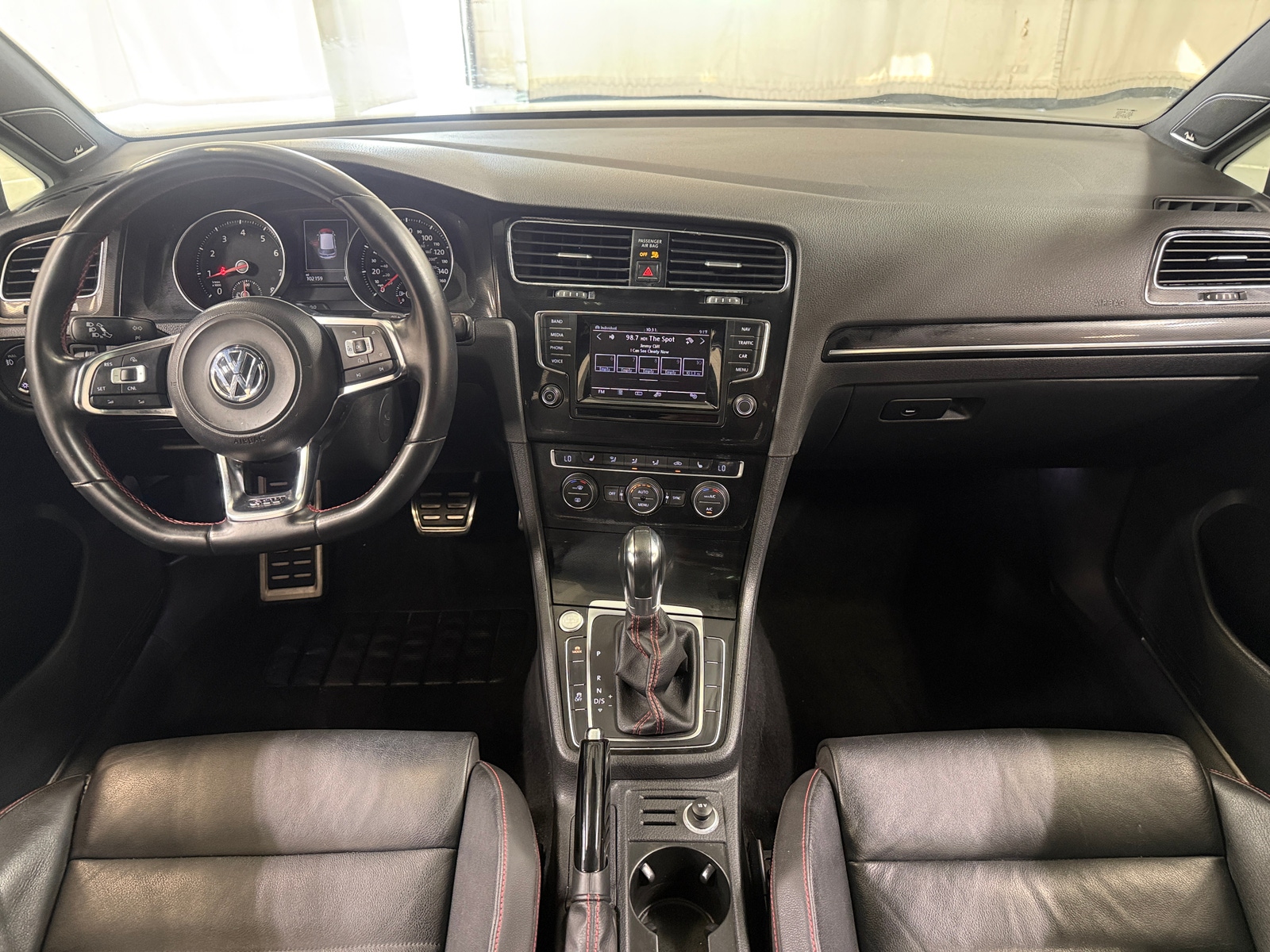 Thumbnail: 2015 Volkswagen Golf - 3