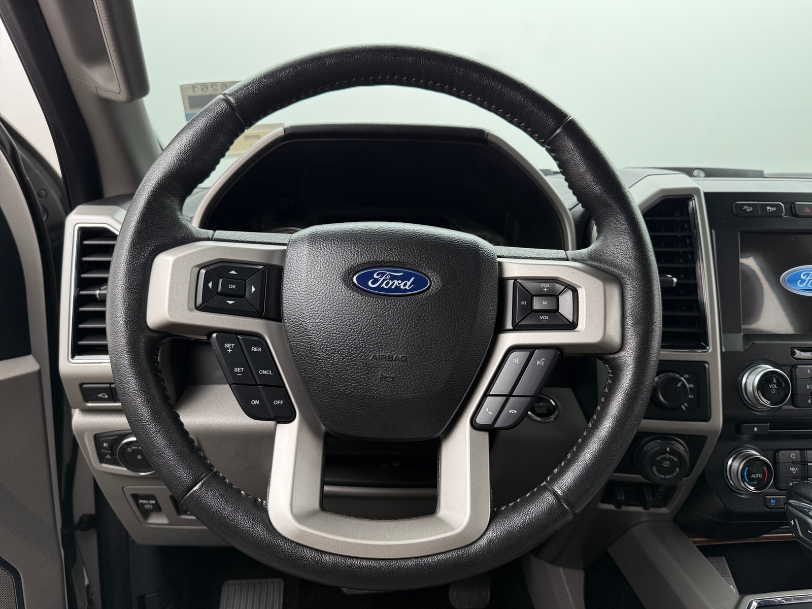Thumbnail: 2018 Ford Econoline - 4