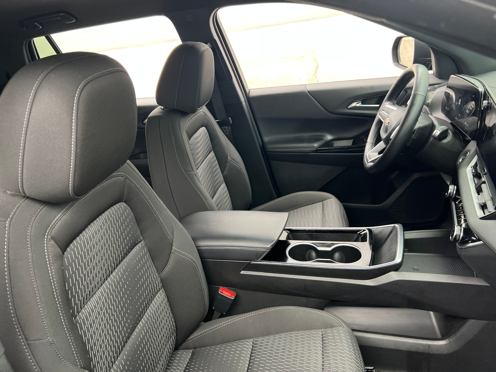 Thumbnail: 2025 Chevrolet Equinox - 2