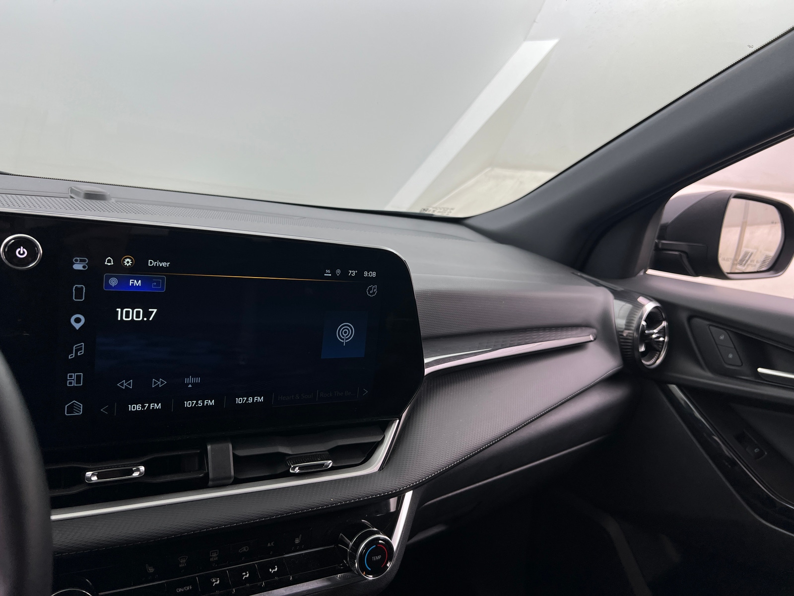 Thumbnail: 2025 Chevrolet Equinox - 4