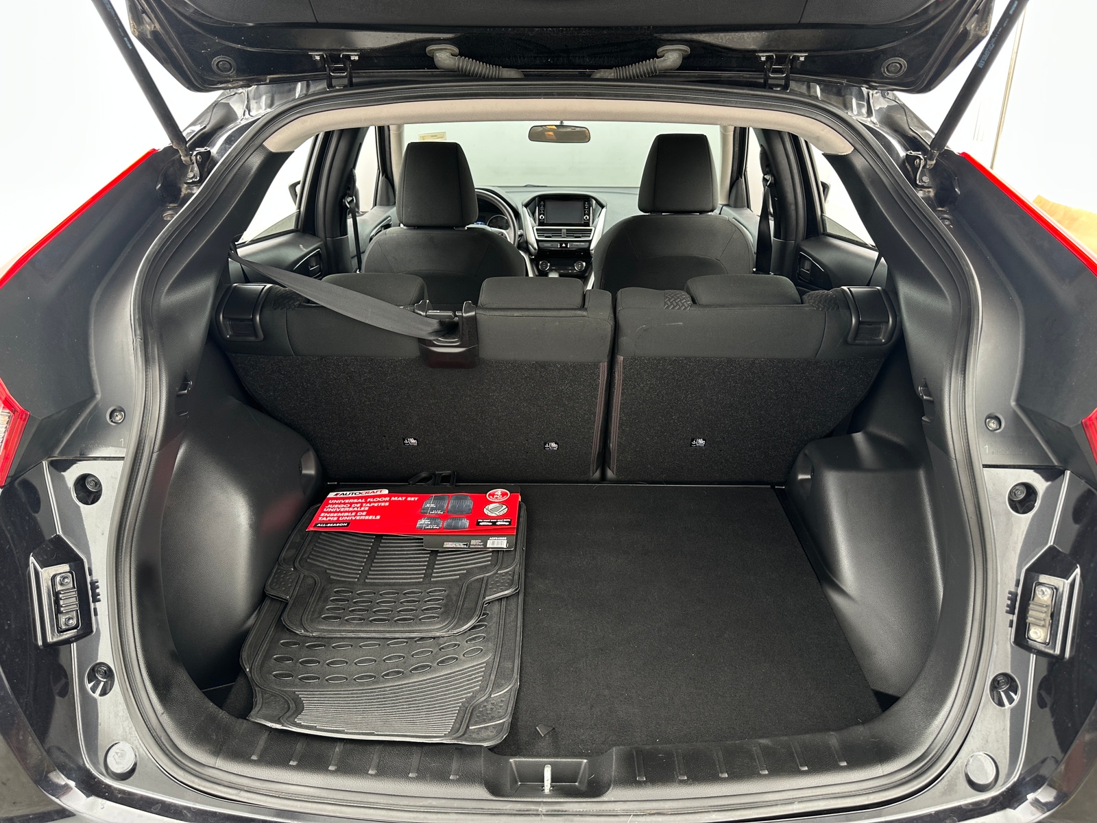 Thumbnail: 2019 Mitsubishi Eclipse Cross - 7
