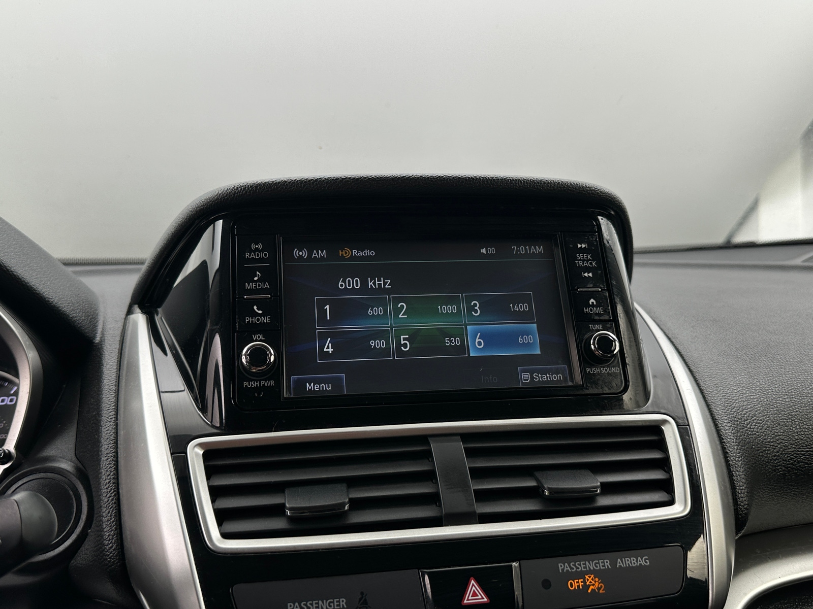 Thumbnail: 2019 Mitsubishi Eclipse Cross - 4