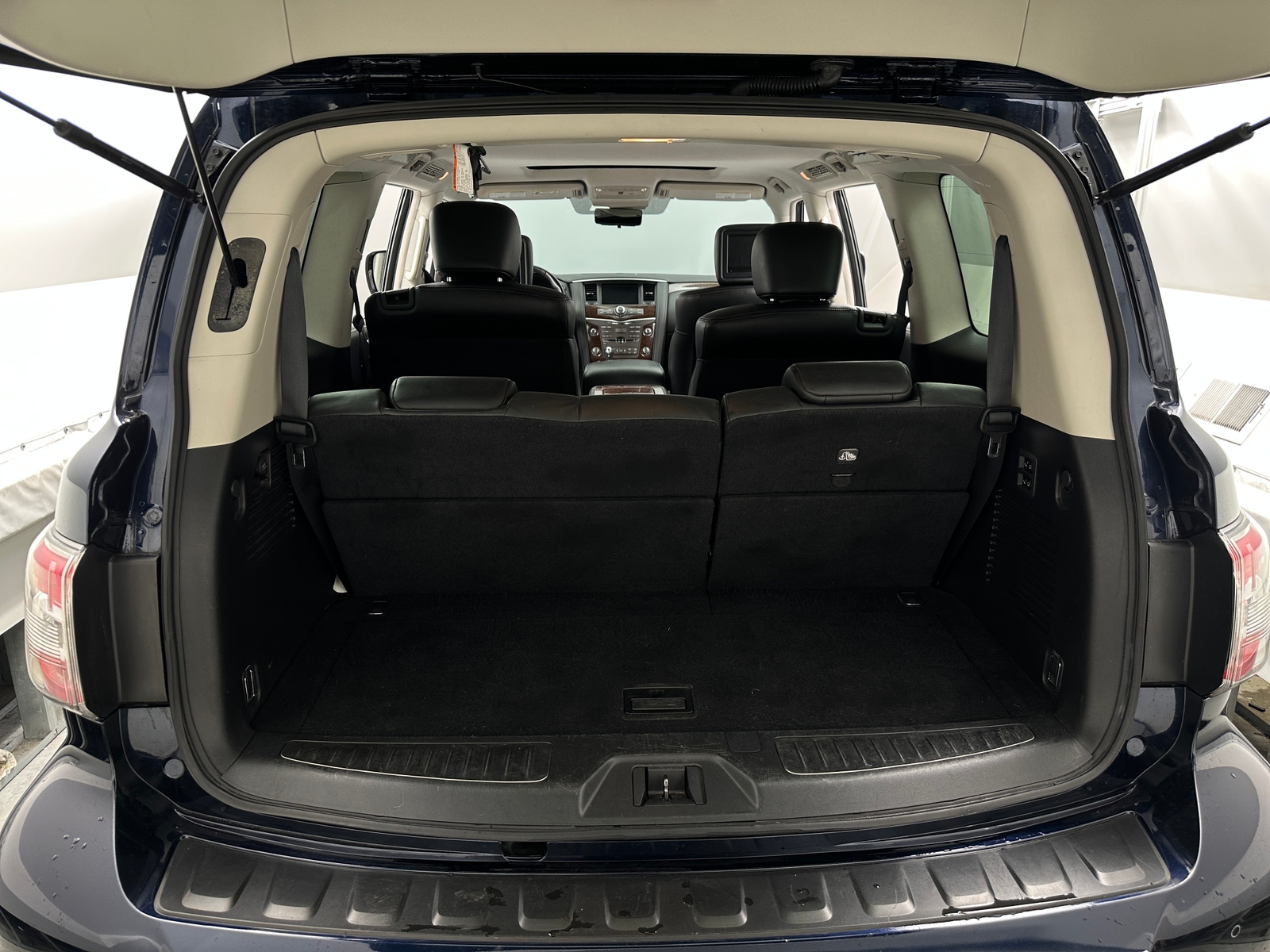 Thumbnail: 2020 Nissan Armada - 6