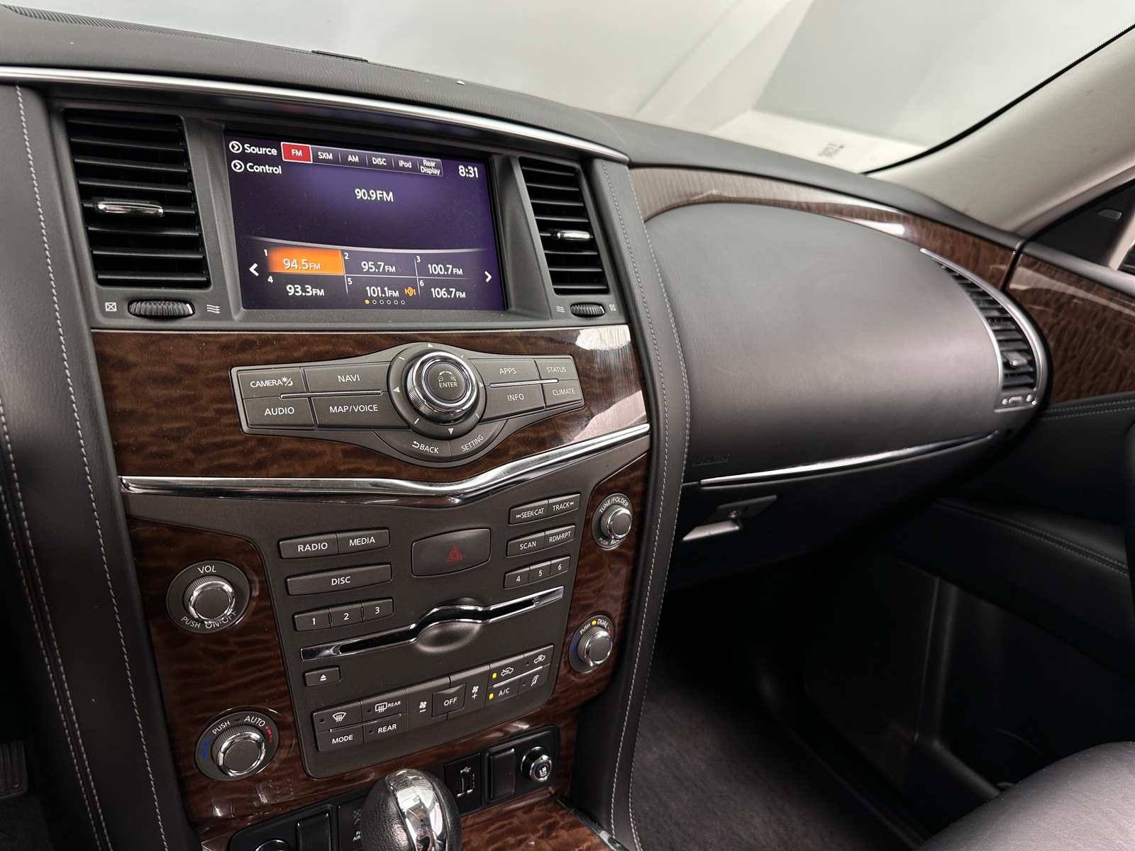 Thumbnail: 2020 Nissan Armada - 3