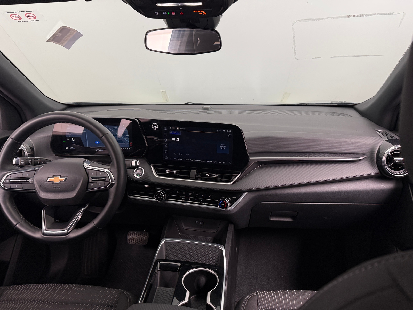 Thumbnail: 2025 Chevrolet Equinox - 3
