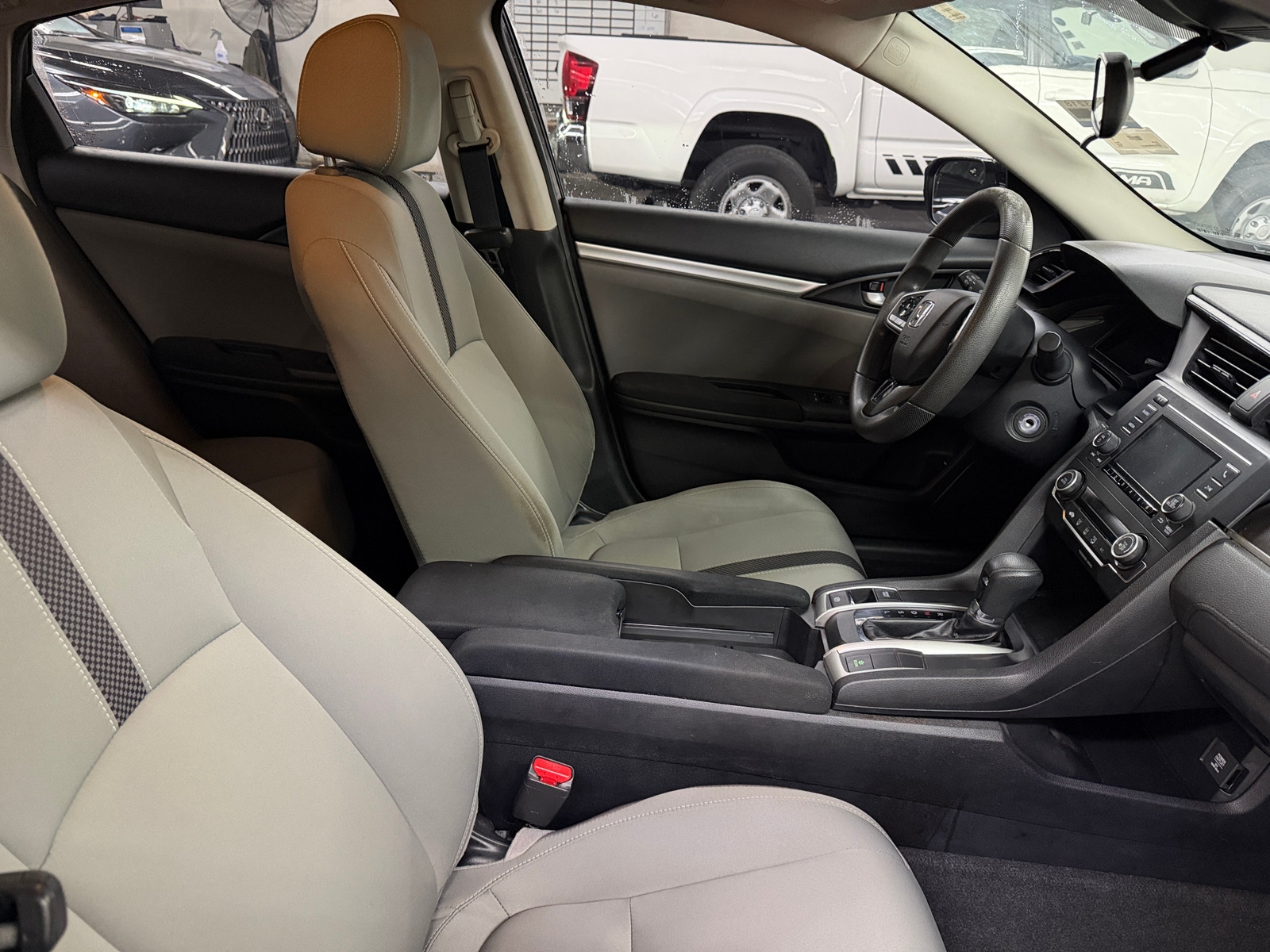 Thumbnail: 2019 Honda Civic - 2