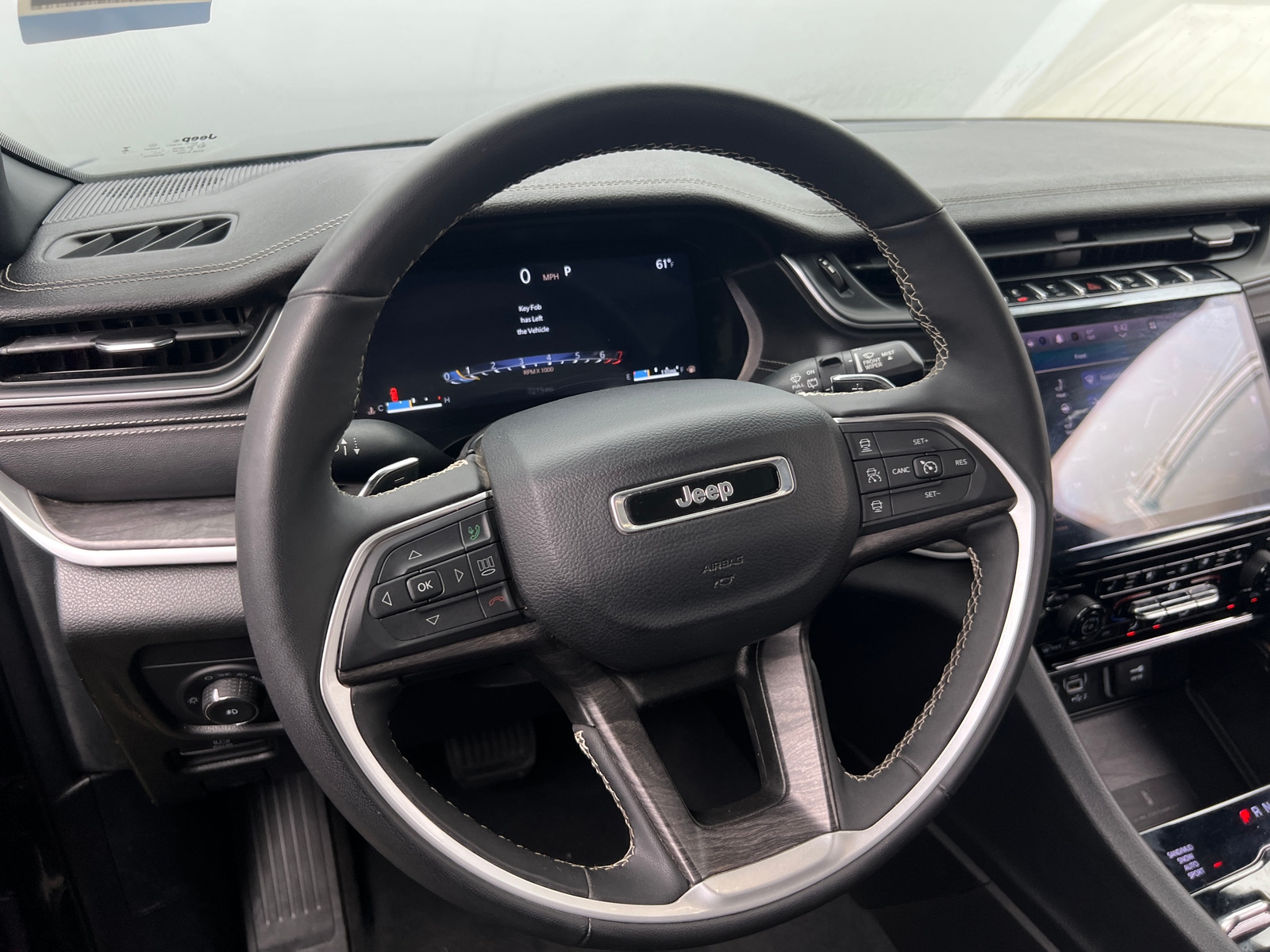 Thumbnail: 2024 Jeep Grand Cherokee L - 4