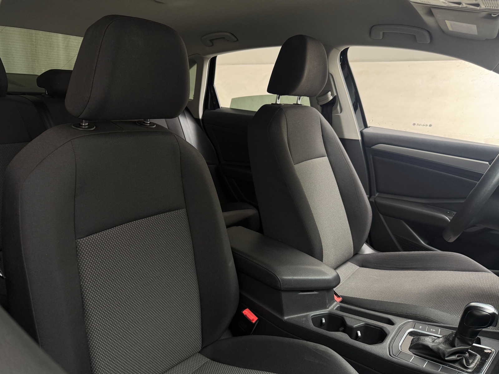 Thumbnail: 2019 Volkswagen Jetta - 2