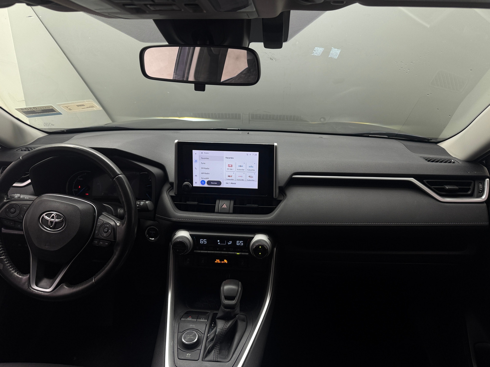 Thumbnail: 2023 Toyota RAV4 - 3