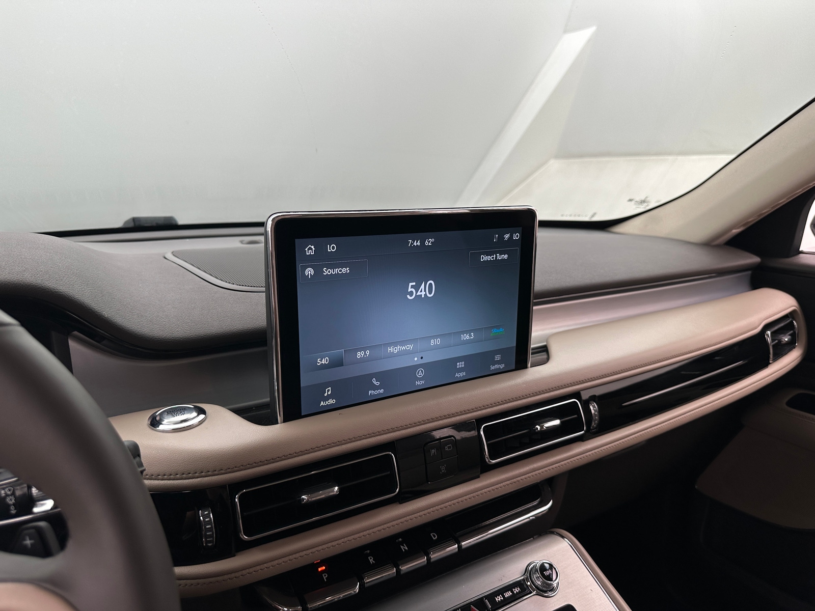 Thumbnail: 2023 Lincoln Aviator - 3