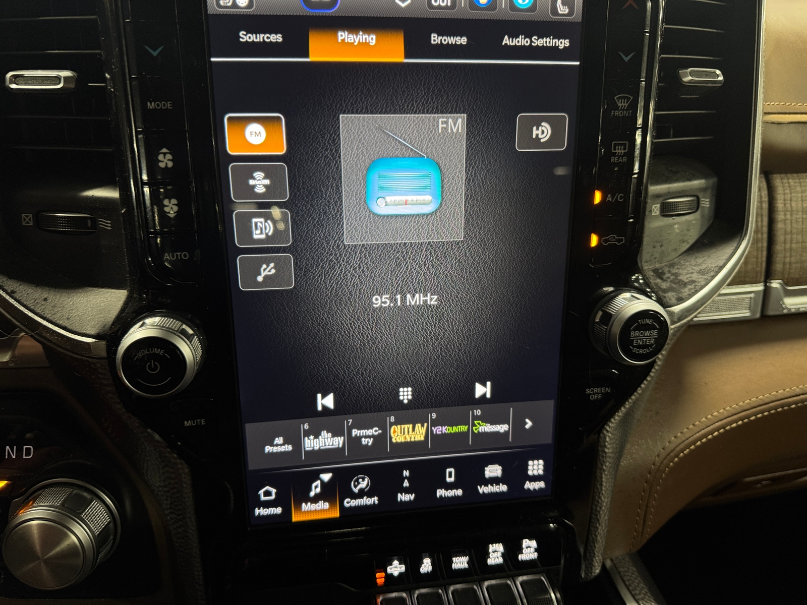 Thumbnail: 2023 RAM 1500 - 3