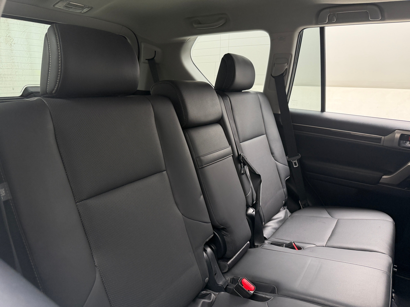 Thumbnail: 2016 Lexus GX - 5