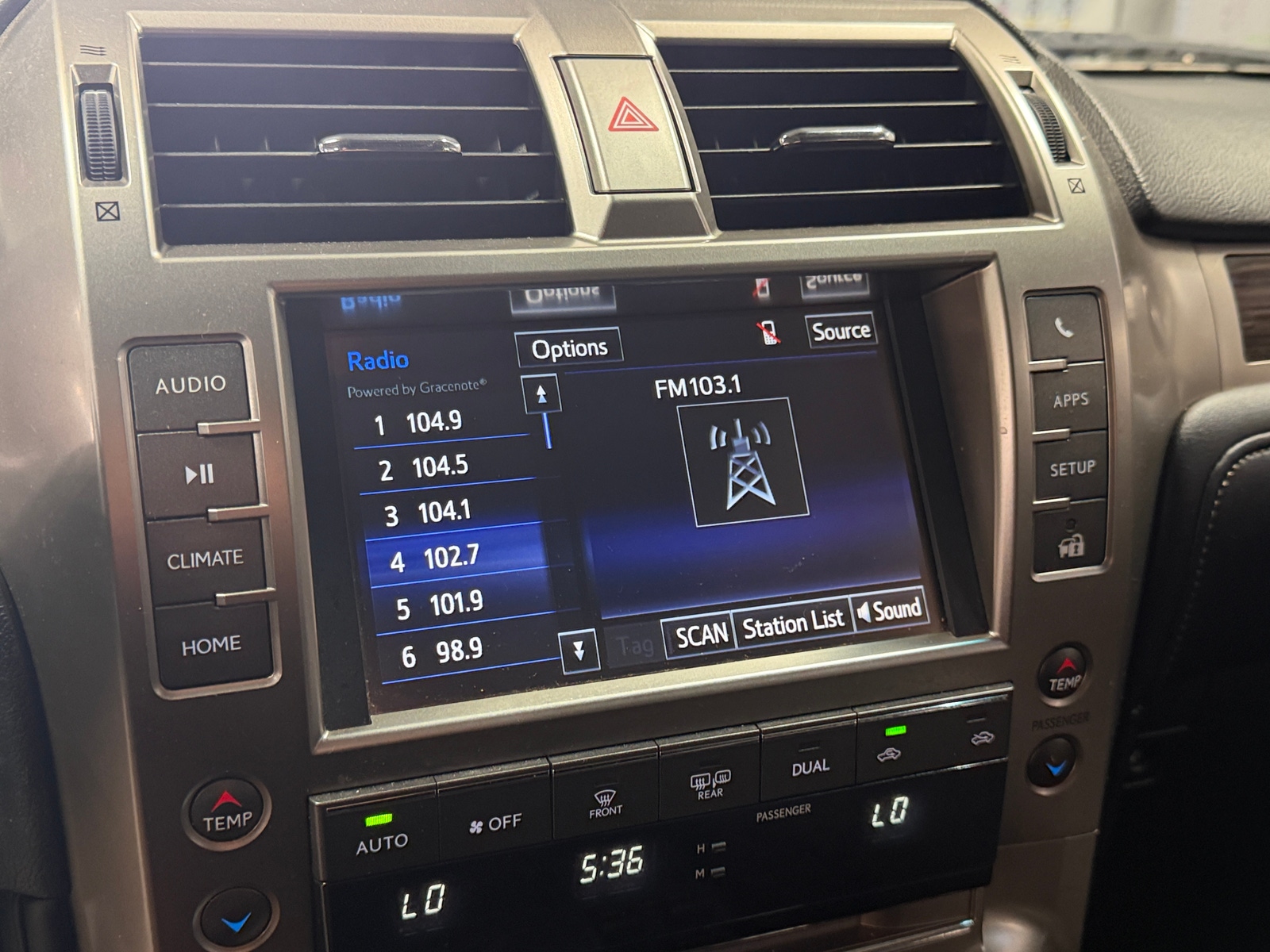 Thumbnail: 2016 Lexus GX - 3