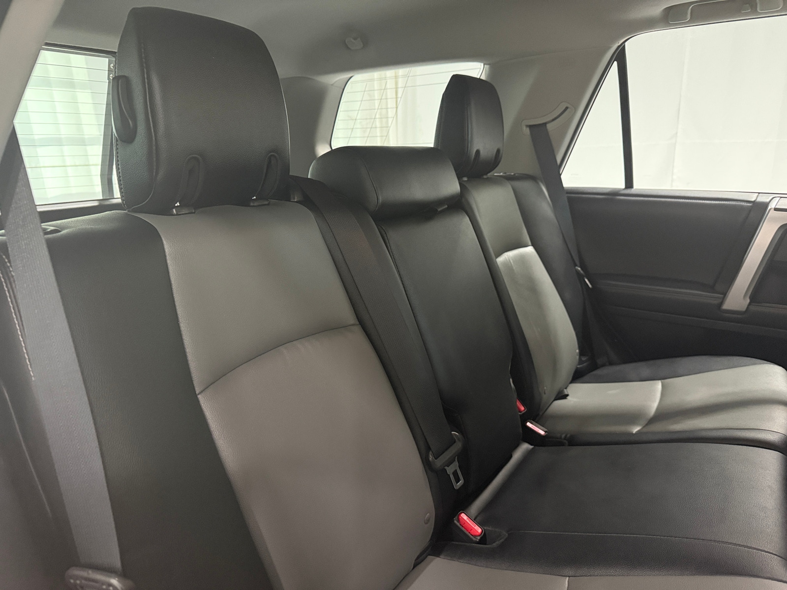 Thumbnail: 2015 Toyota 4Runner - 6
