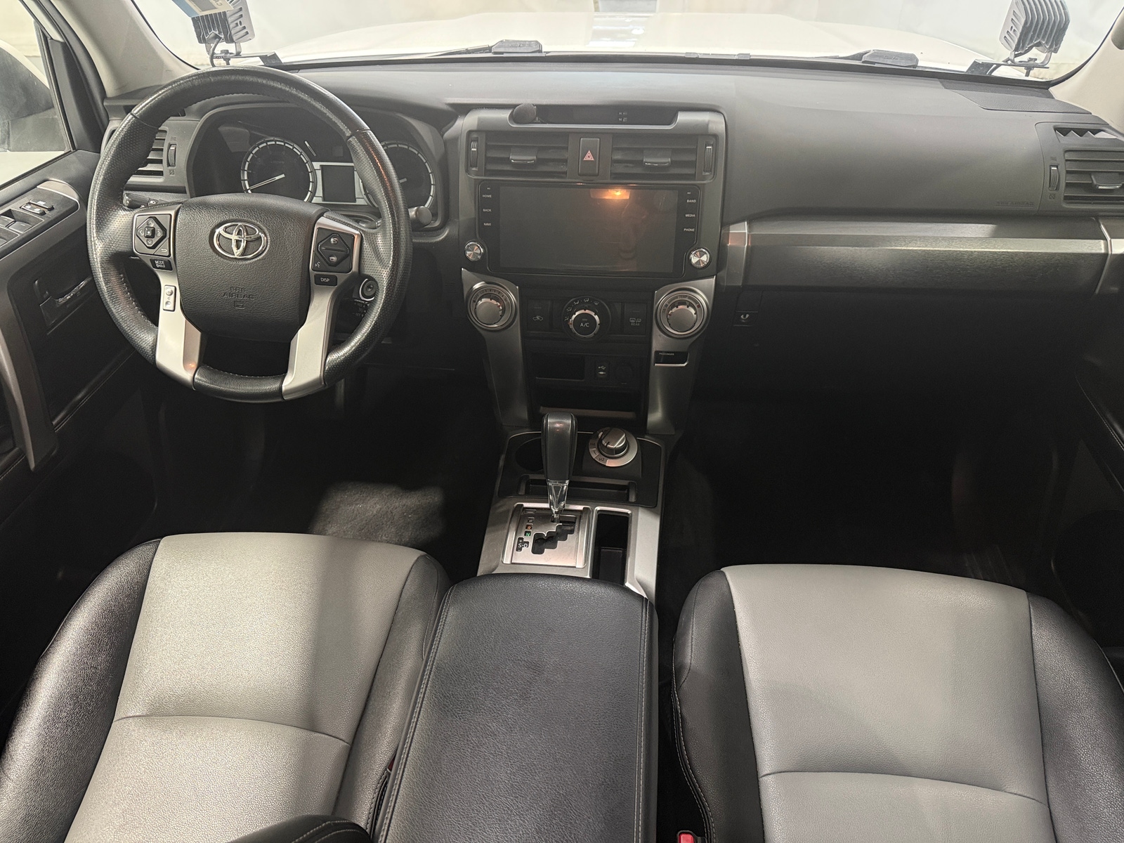 Thumbnail: 2015 Toyota 4Runner - 3