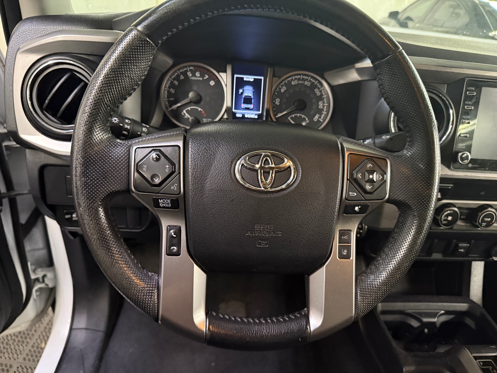 Thumbnail: 2022 Toyota Tacoma - 5