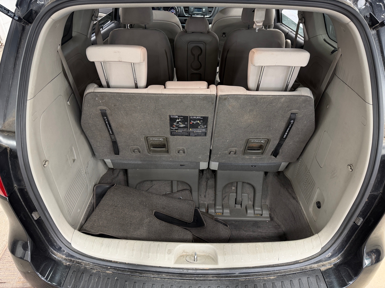 Thumbnail: 2016 Kia Sedona - 7